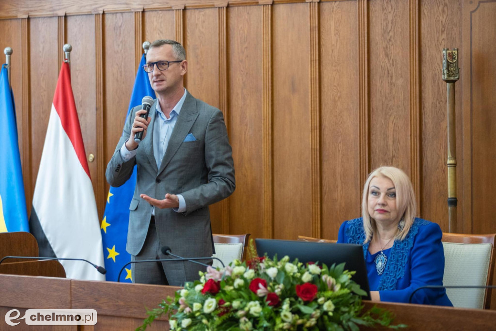 Pieniądze na wiejskie drogi