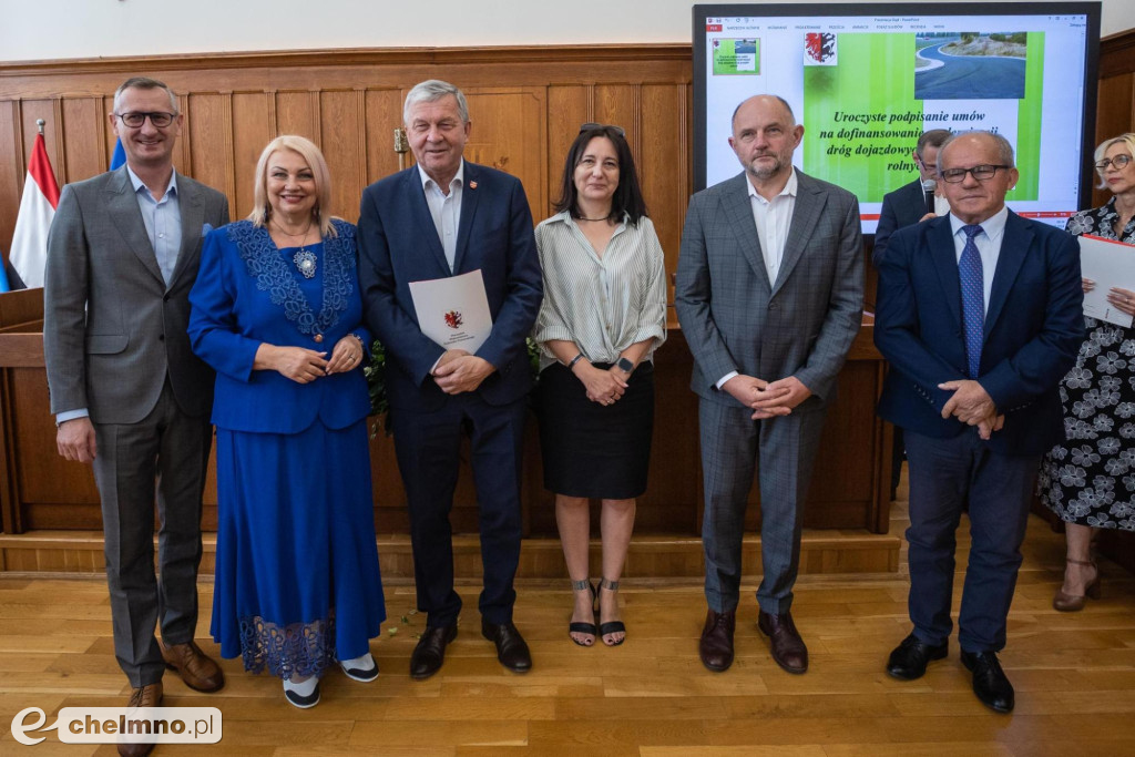 Pieniądze na wiejskie drogi