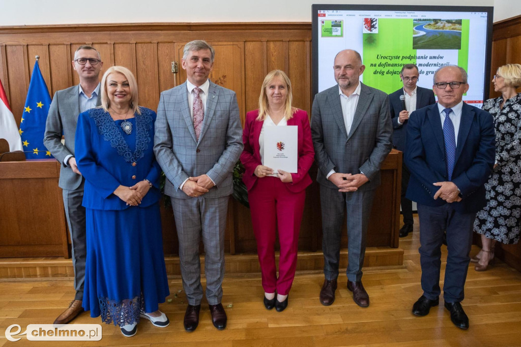 Pieniądze na wiejskie drogi