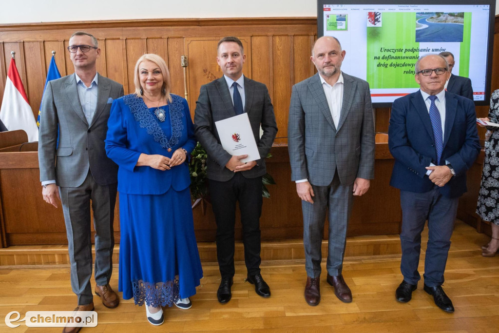 Pieniądze na wiejskie drogi