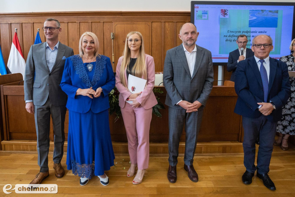 Pieniądze na wiejskie drogi