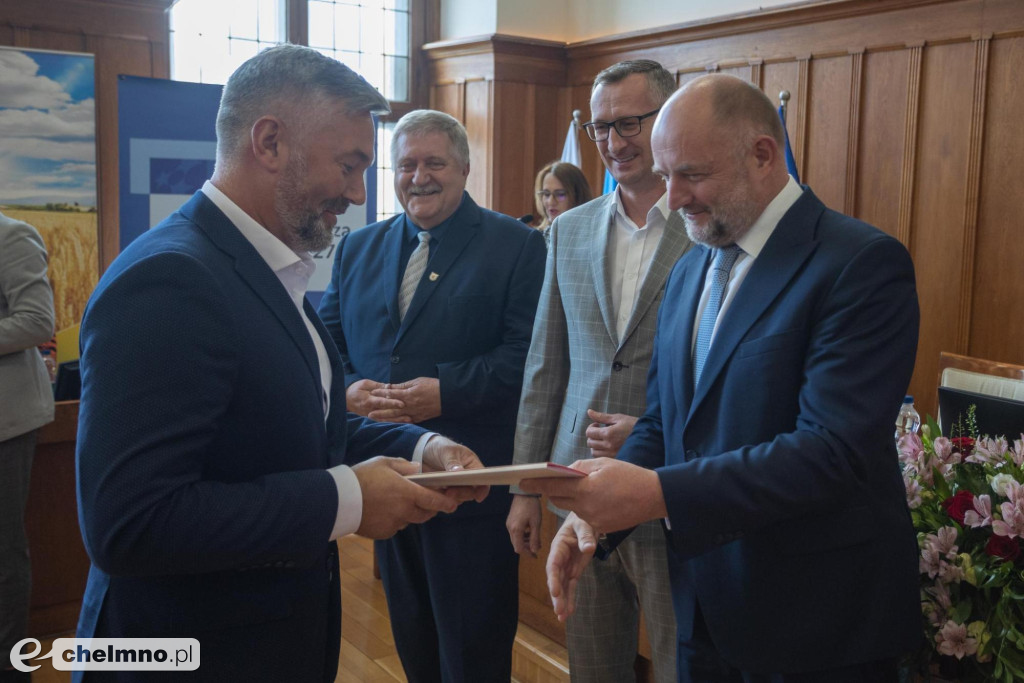 Nowe umowy FEdKP i PROW: biznes, projekty społeczne, środowisko