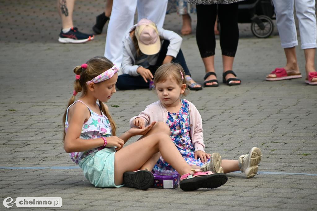 Nietuzinkowy koncert zespołu SVAHY przy Bramie Grudziądzkiej