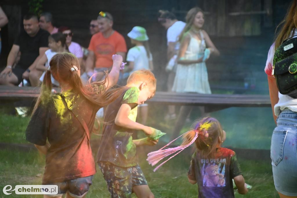 Kolorowy świat holi, baniek mydlanych oraz teatr ECHA