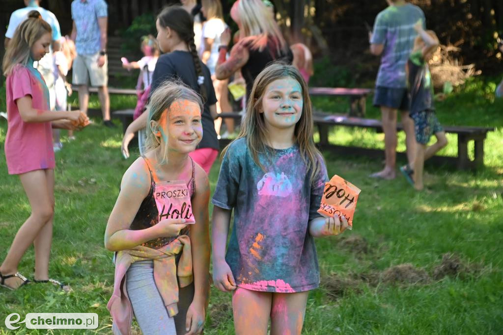 Kolorowy świat holi, baniek mydlanych oraz teatr ECHA