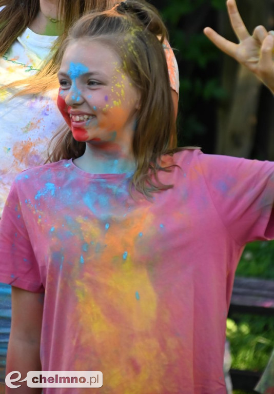 Kolorowy świat holi, baniek mydlanych oraz teatr ECHA