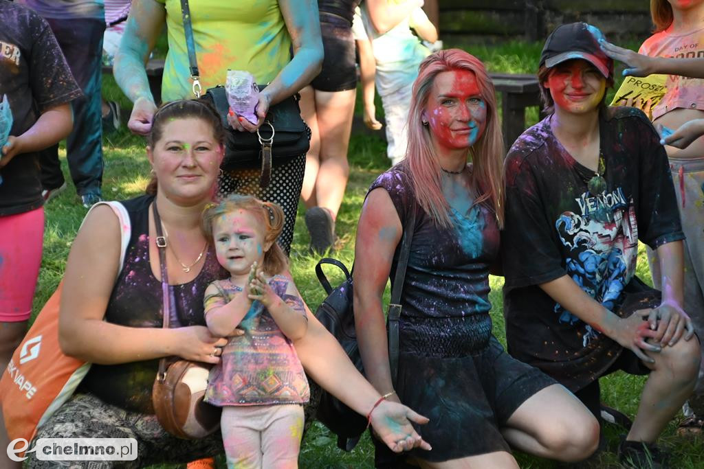 Kolorowy świat holi, baniek mydlanych oraz teatr ECHA