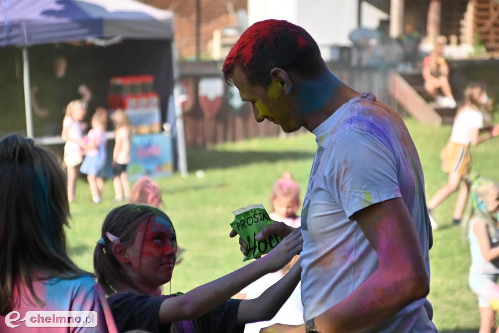 Kolorowy świat holi, baniek mydlanych oraz teatr ECHA