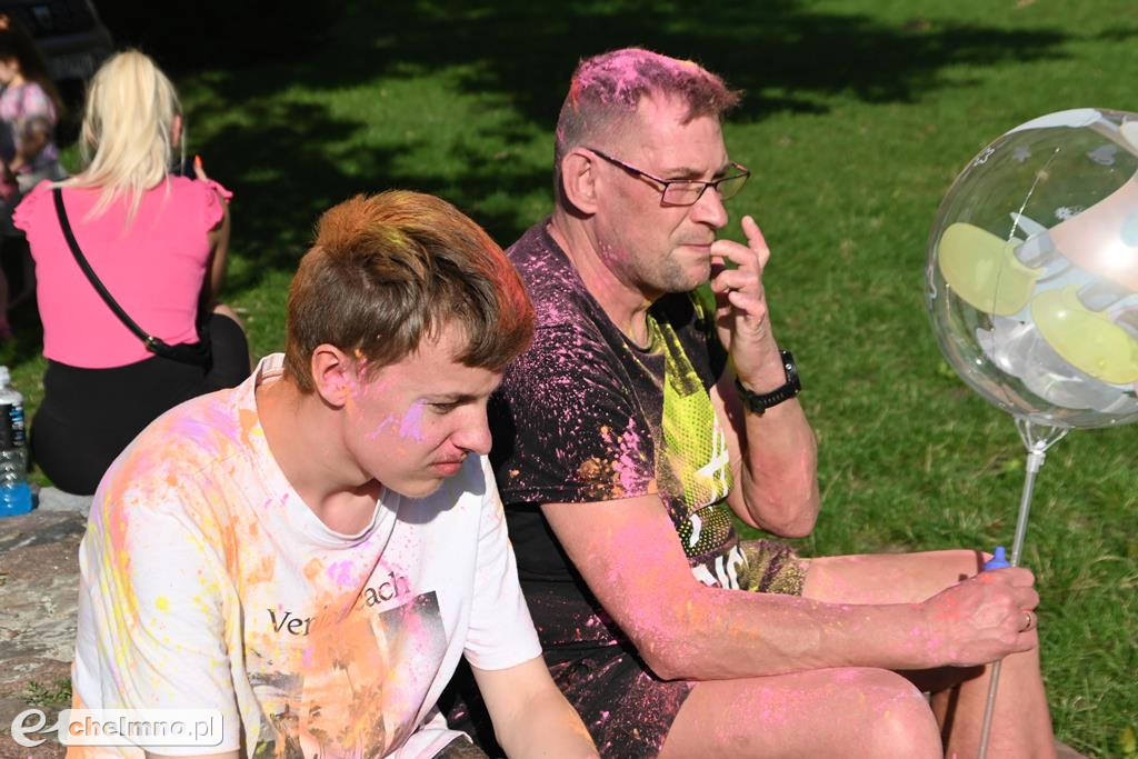 Kolorowy świat holi, baniek mydlanych oraz teatr ECHA