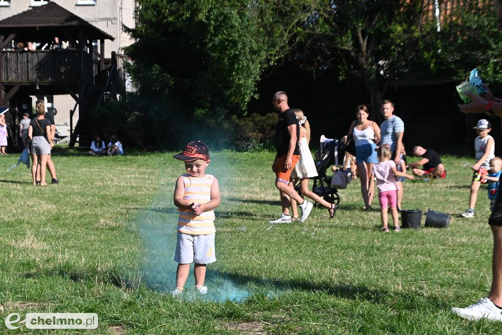 Kolorowy świat holi, baniek mydlanych oraz teatr ECHA