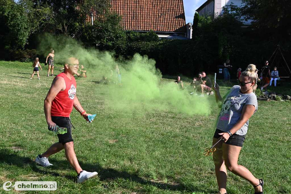 Kolorowy świat holi, baniek mydlanych oraz teatr ECHA