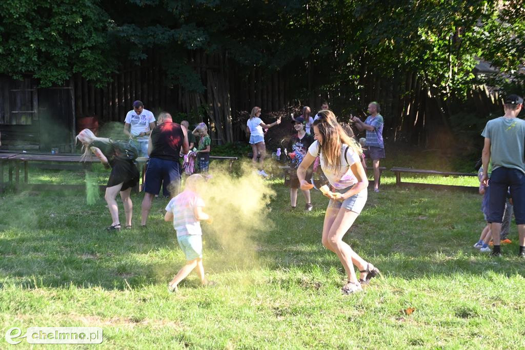 Kolorowy świat holi, baniek mydlanych oraz teatr ECHA