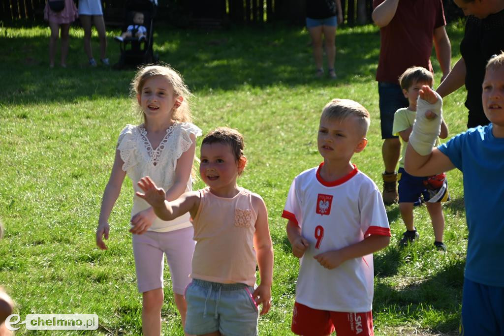 Kolorowy świat holi, baniek mydlanych oraz teatr ECHA