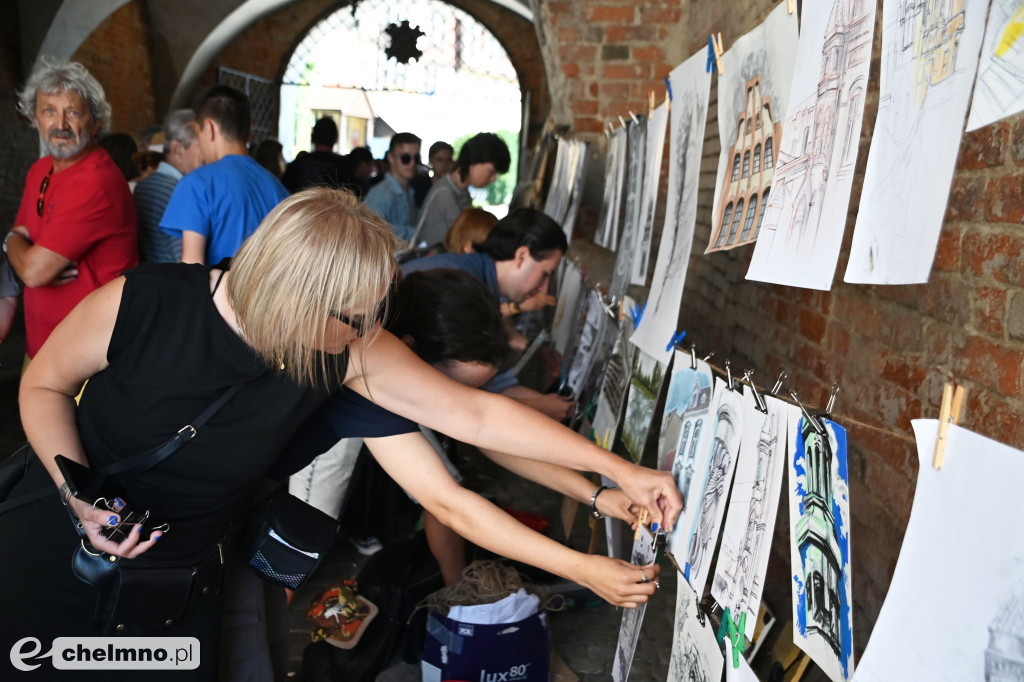 Piękne prace zaprezentowano dziś na Wystawie Poplenerowej Studentów Architektury