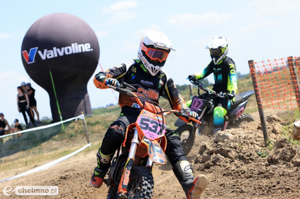 Fenomenalny tor Głażewo, fantastyczna publiczność i wielkie show na pit bike!