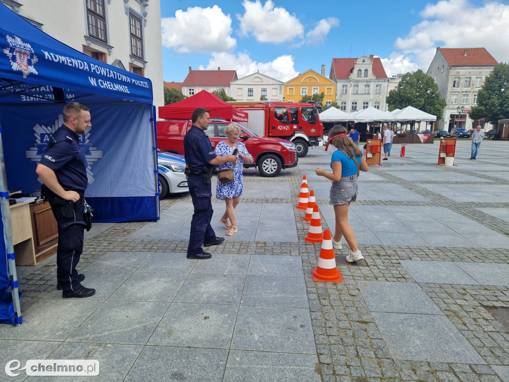 Służby z profilaktyką na chełmińskim rynku