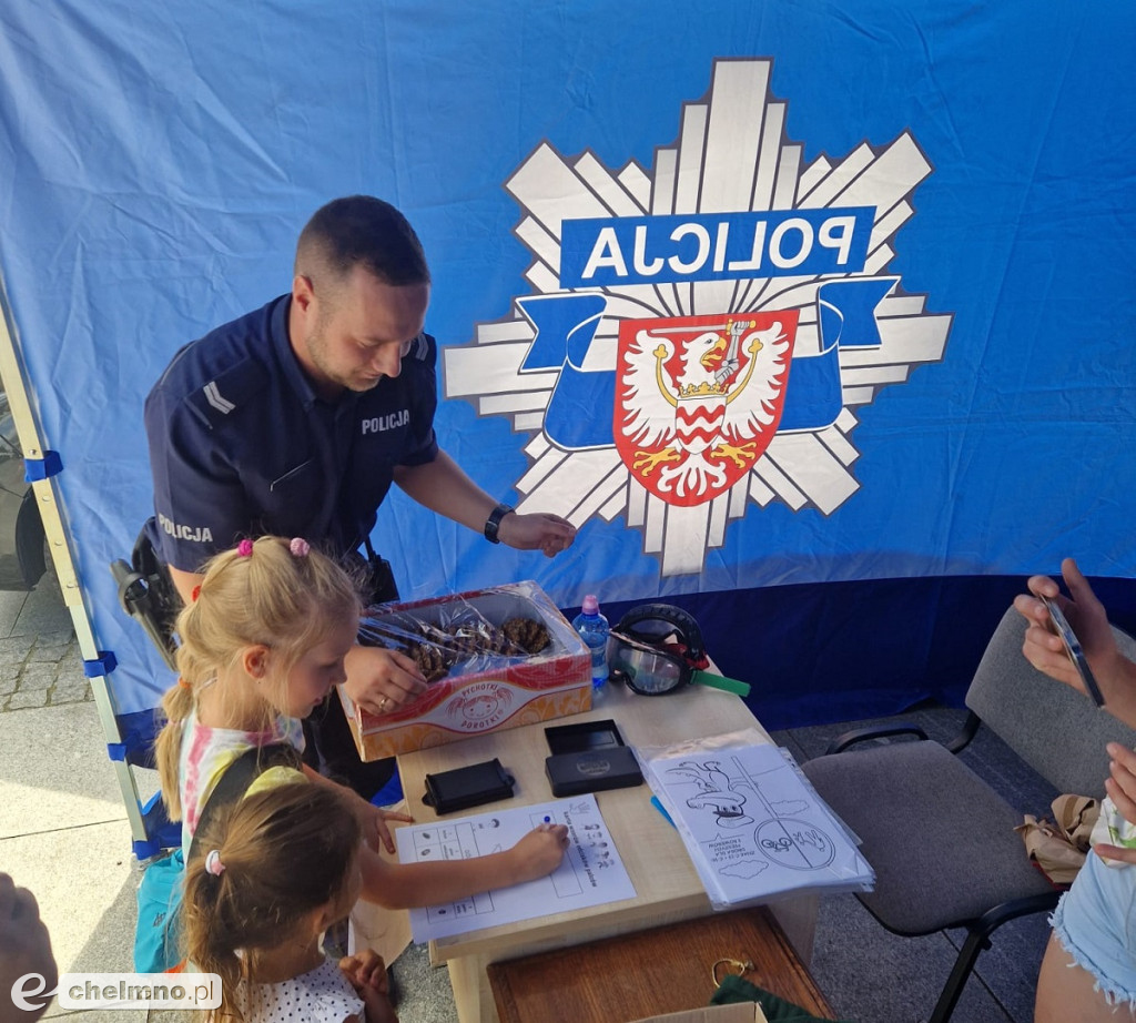 Służby z profilaktyką na chełmińskim rynku