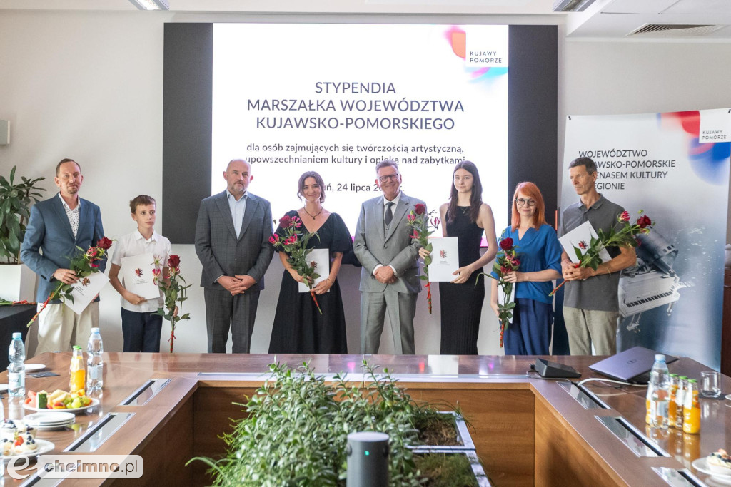 Artyści ze stypendiami