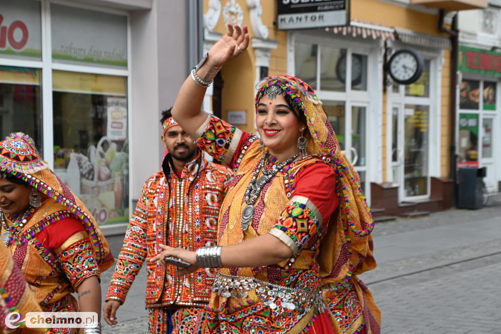 Intrygujące występy na Światowym Festiwalu Folkloru Father’s Village
