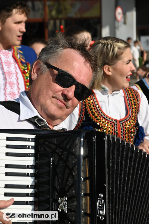 Intrygujące występy na Światowym Festiwalu Folkloru Father’s Village