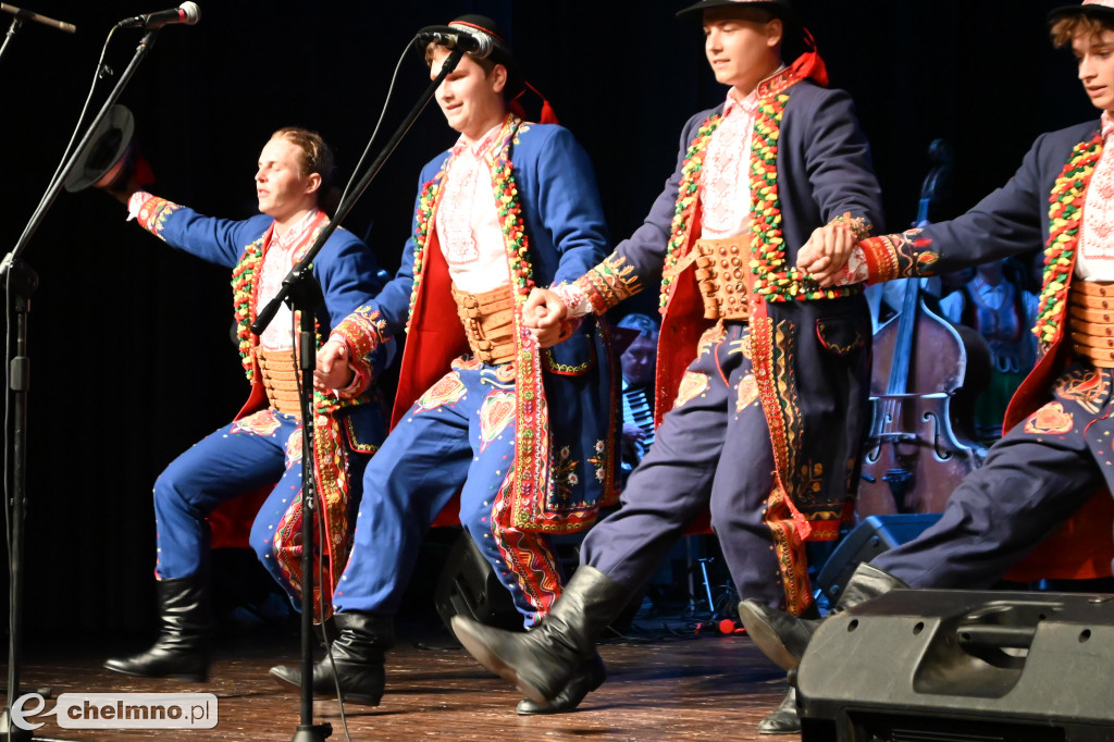 Intrygujące występy na Światowym Festiwalu Folkloru Father’s Village