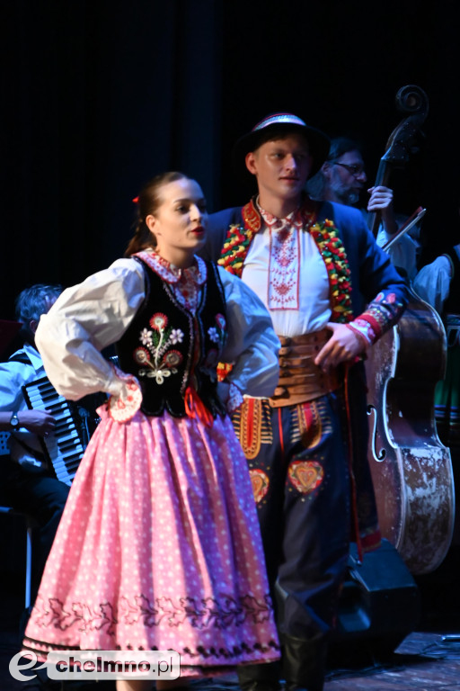 Intrygujące występy na Światowym Festiwalu Folkloru Father’s Village