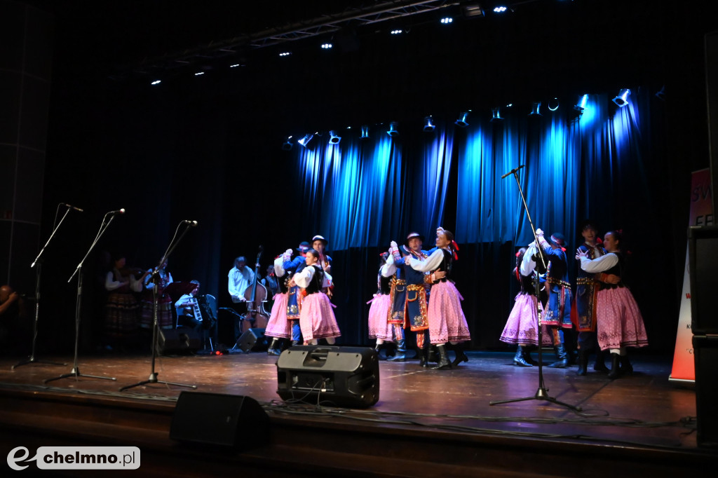 Intrygujące występy na Światowym Festiwalu Folkloru Father’s Village