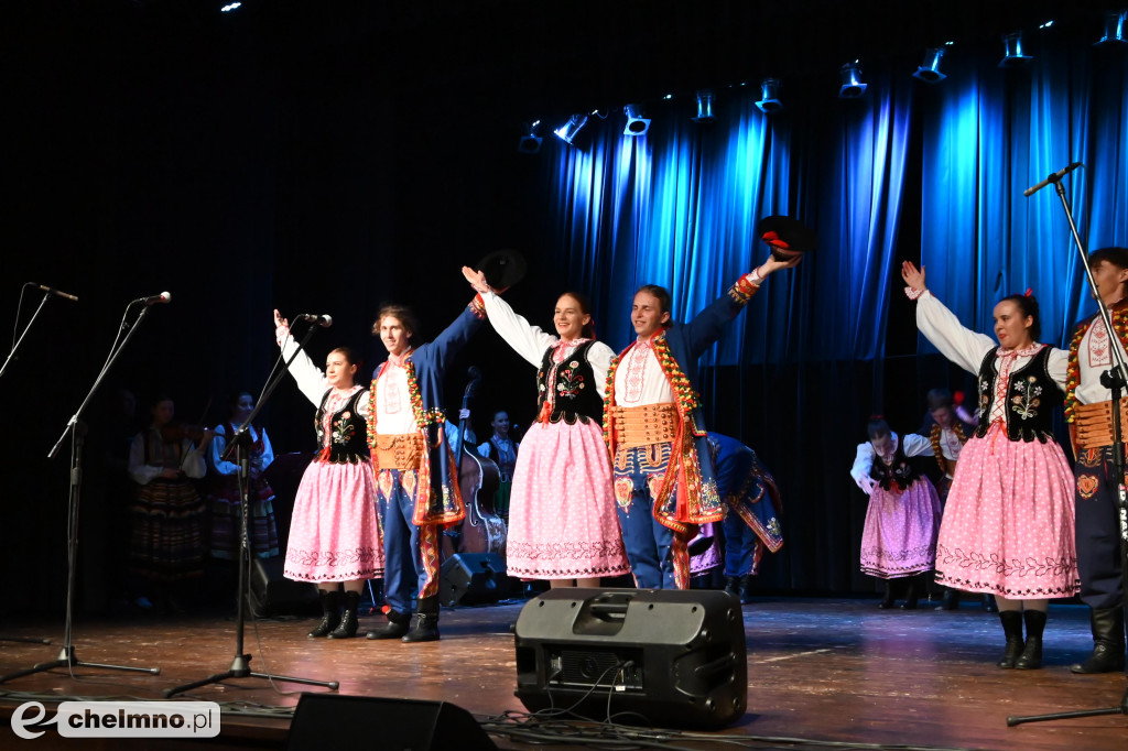 Intrygujące występy na Światowym Festiwalu Folkloru Father’s Village
