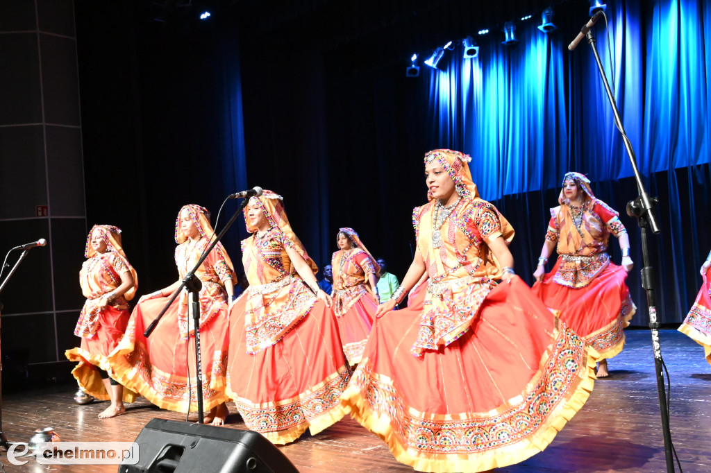 Intrygujące występy na Światowym Festiwalu Folkloru Father’s Village