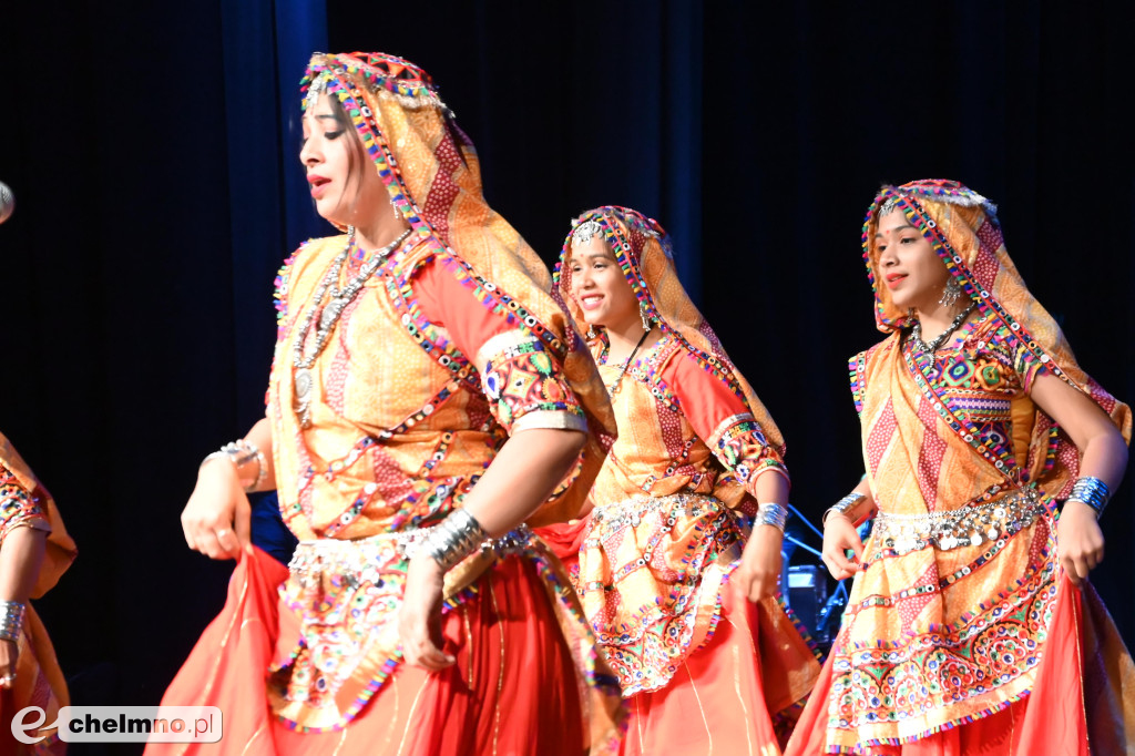 Intrygujące występy na Światowym Festiwalu Folkloru Father’s Village