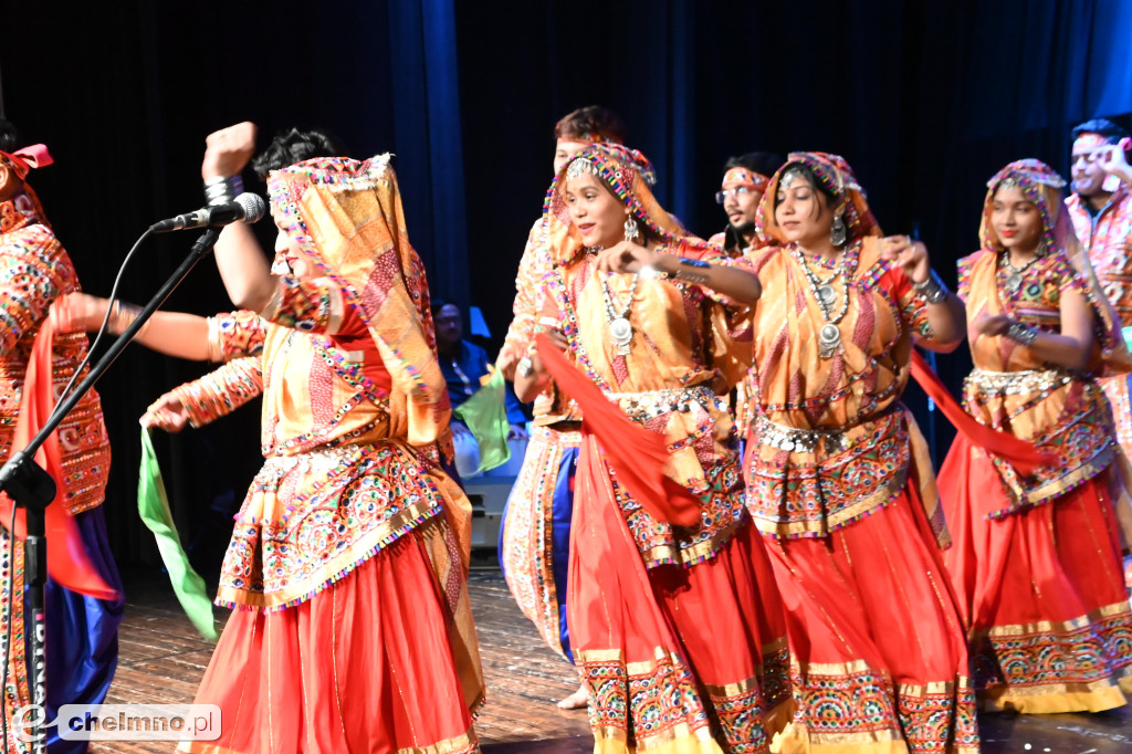 Intrygujące występy na Światowym Festiwalu Folkloru Father’s Village