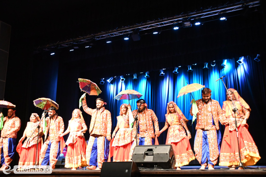 Intrygujące występy na Światowym Festiwalu Folkloru Father’s Village