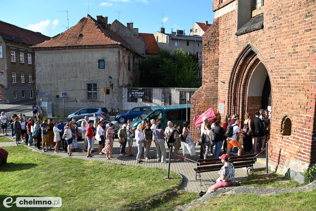 Owacje na stojąco dla poruszającej gry aktorskiej Doroty Stalińskiej