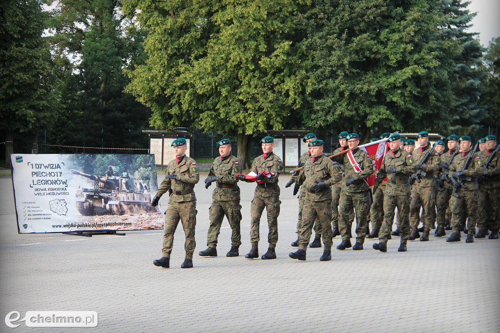 Przysięga wojskowa ochotników DZSW w 3. Pułku Saperów