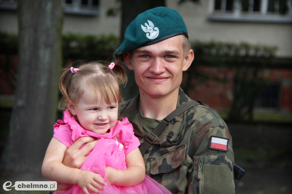Przysięga wojskowa ochotników DZSW w 3. Pułku Saperów