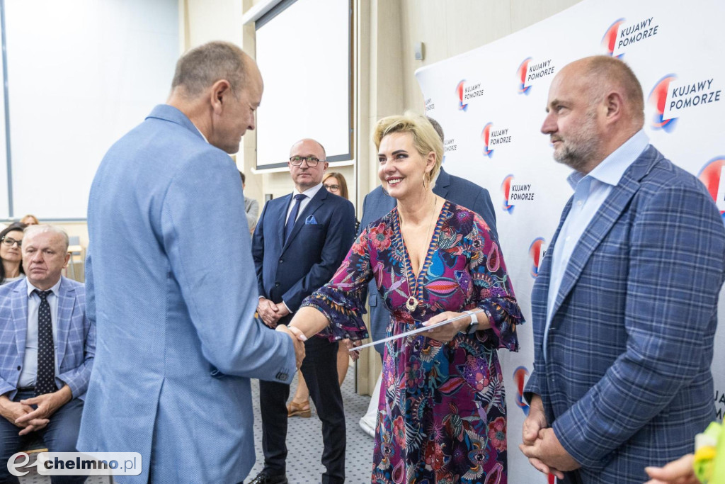 FEdKP i PROW: inwestycje w infrastrukturę i kluczowe projekty społeczne