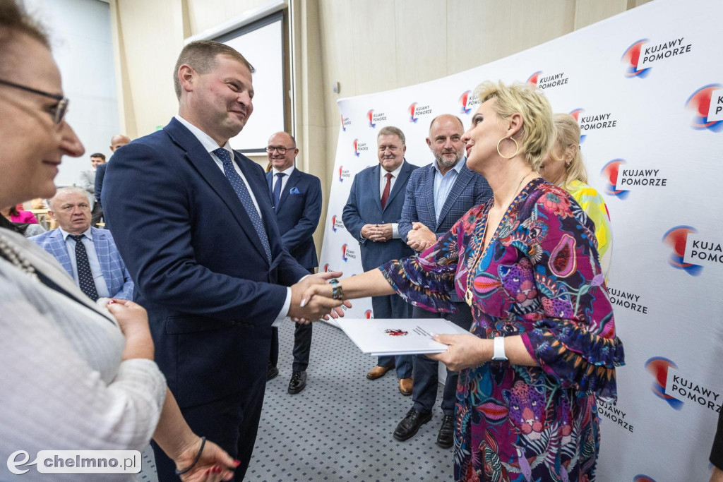 FEdKP i PROW: inwestycje w infrastrukturę i kluczowe projekty społeczne