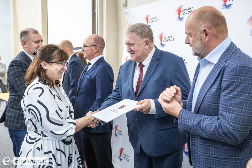 FEdKP i PROW: inwestycje w infrastrukturę i kluczowe projekty społeczne