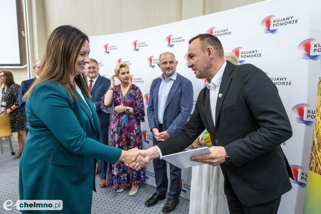 FEdKP i PROW: inwestycje w infrastrukturę i kluczowe projekty społeczne