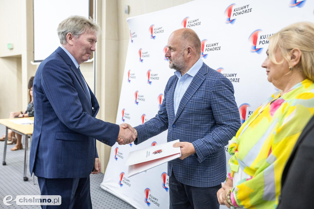 FEdKP i PROW: inwestycje w infrastrukturę i kluczowe projekty społeczne