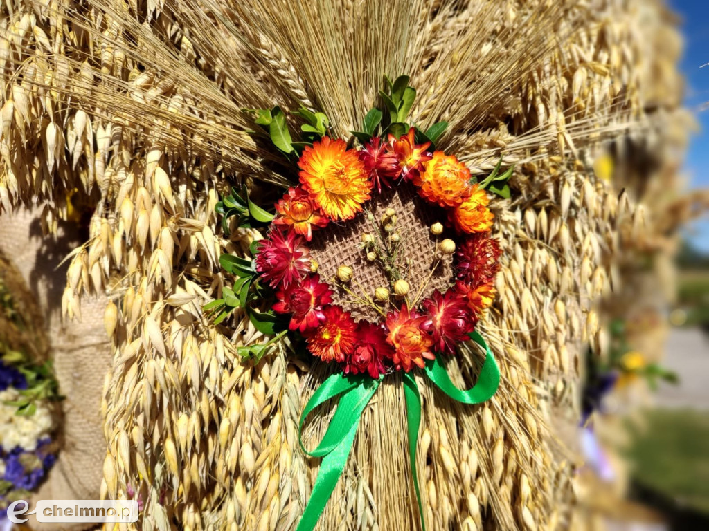 Piękne witacze i wieńce dożynkowe w Gminie Kijewo Królewskie