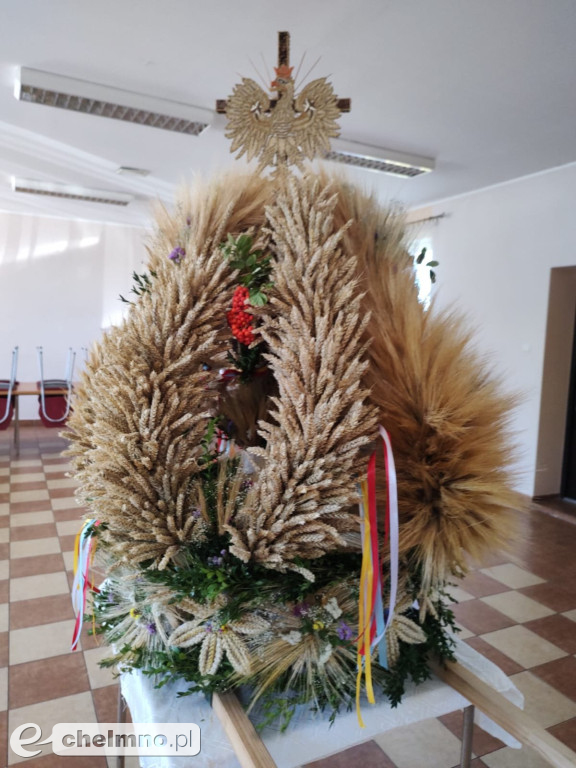 Piękne witacze i wieńce dożynkowe w Gminie Kijewo Królewskie