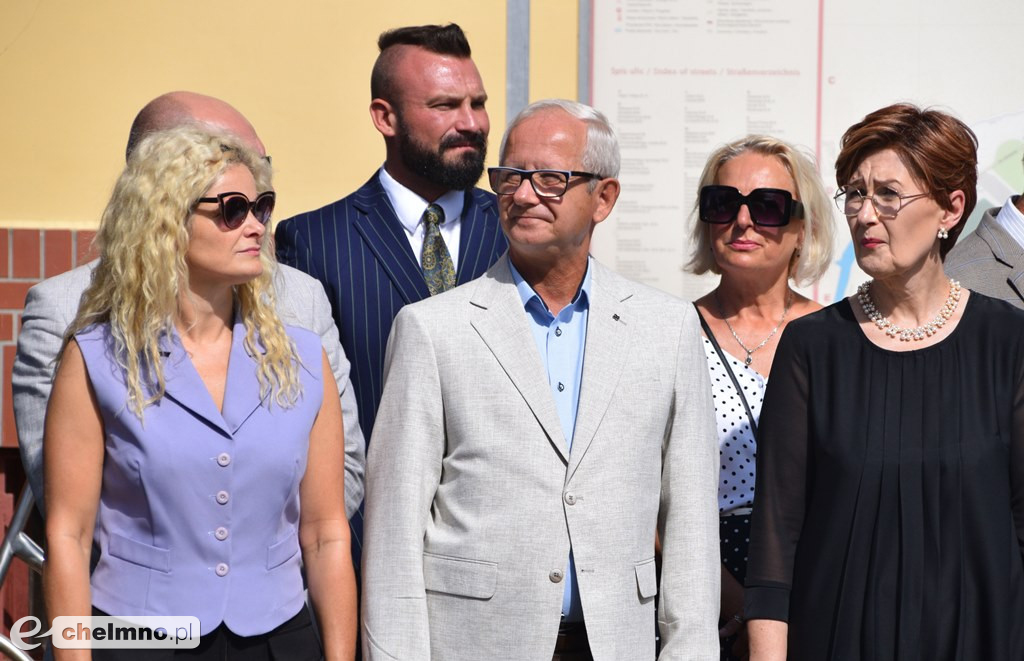 Delegacje złożyły wiązanki kwiatów przy Grobie Nieznanego Żołnierza w Chełmnie