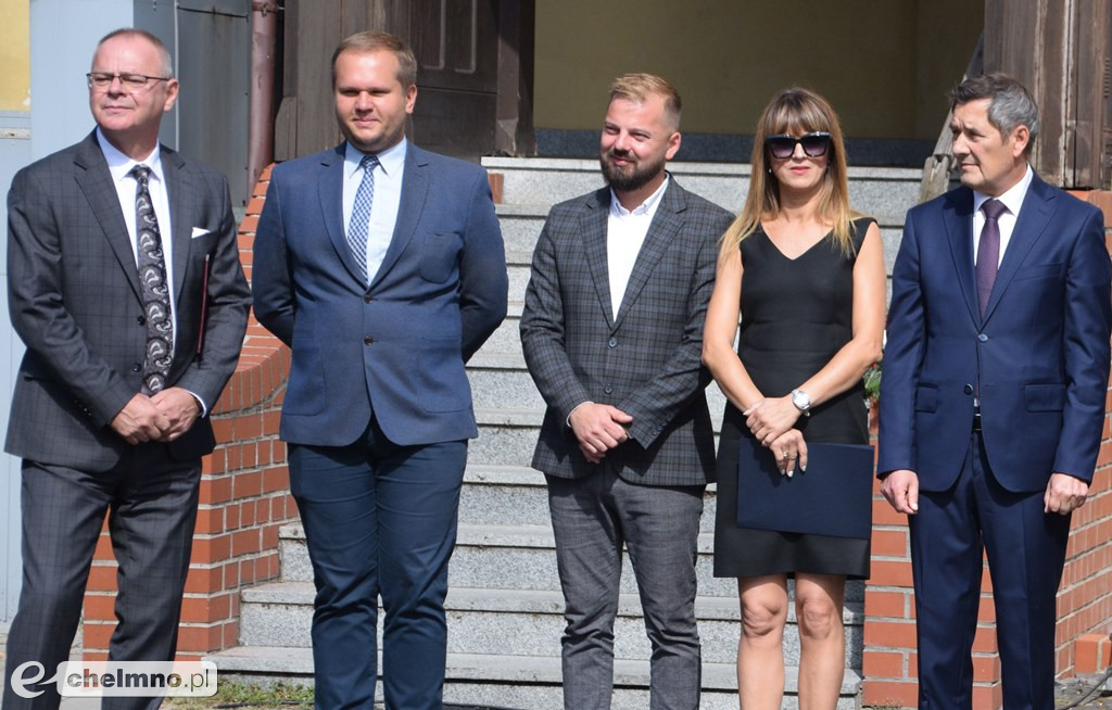 Delegacje złożyły wiązanki kwiatów przy Grobie Nieznanego Żołnierza w Chełmnie