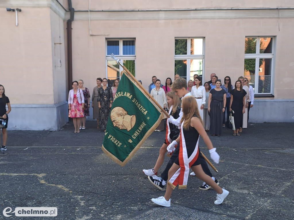 Dziś w obu budynkach SP2 pojawili się Uczniowie, Rodzice i Grono Pedagogiczne