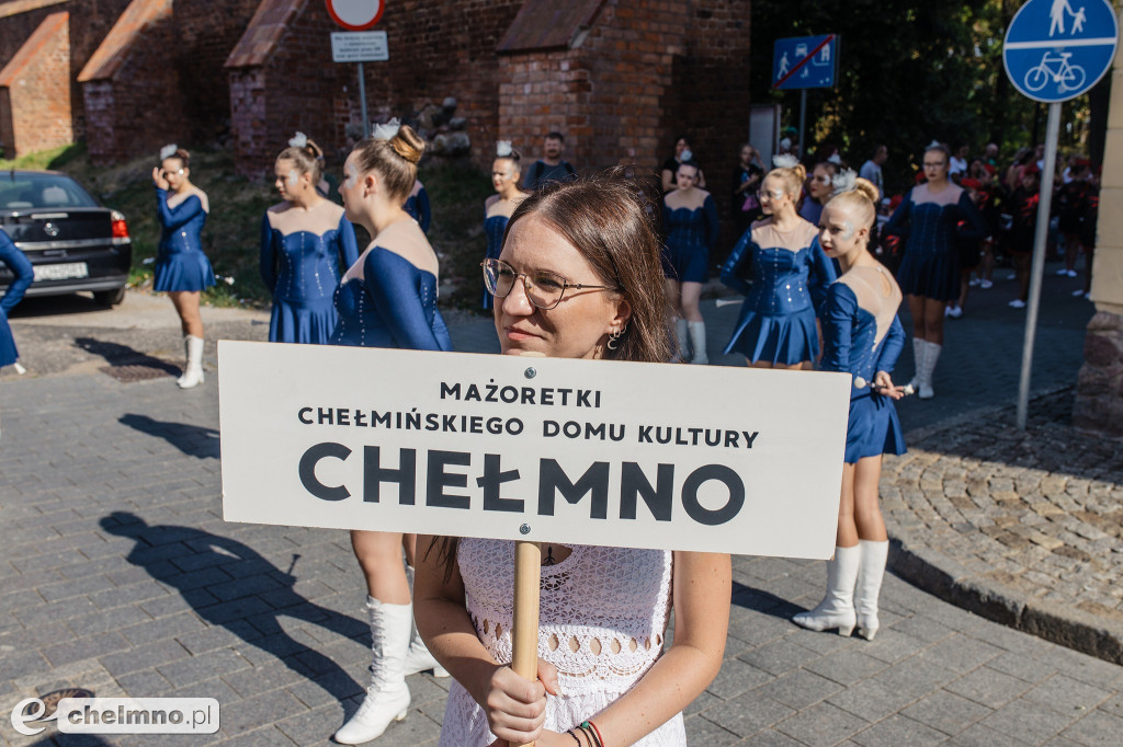 VI Konfrontacje Zespołów Mażoretkowych na chełmińskim rynku