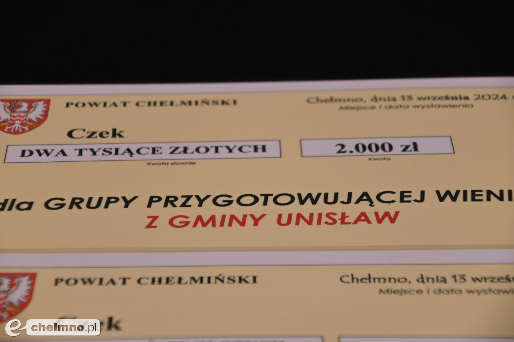 Przedstawiciele Władz Powiatu wręczyli nagrody w konkursach dożynkowych