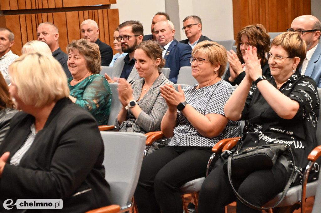 Przedstawiciele Władz Powiatu wręczyli nagrody w konkursach dożynkowych