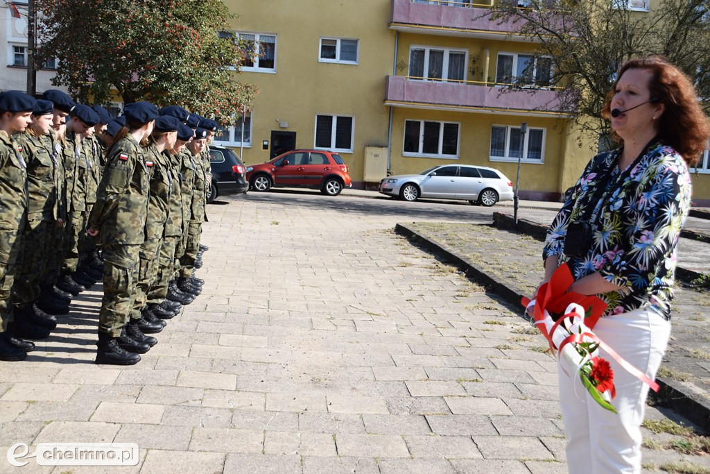 Marsz Pamięci w Chełmnie – młodzież oddała hołd ofiarom II wojny światowej