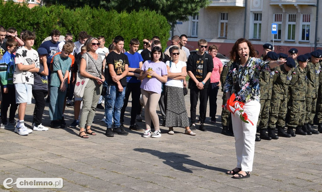 Marsz Pamięci w Chełmnie – młodzież oddała hołd ofiarom II wojny światowej